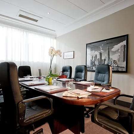 - Eur Parco Dei Medici By Ihg 4* Róma